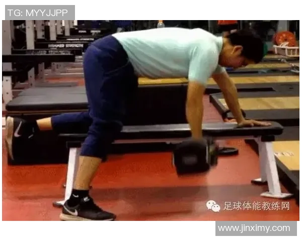 足球巨星体格揭秘力量速度耐力与竞技天赋全面解析